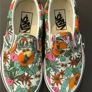 *Vans Girl's Classic Multicolor Tropic Slip On Skate Shoes